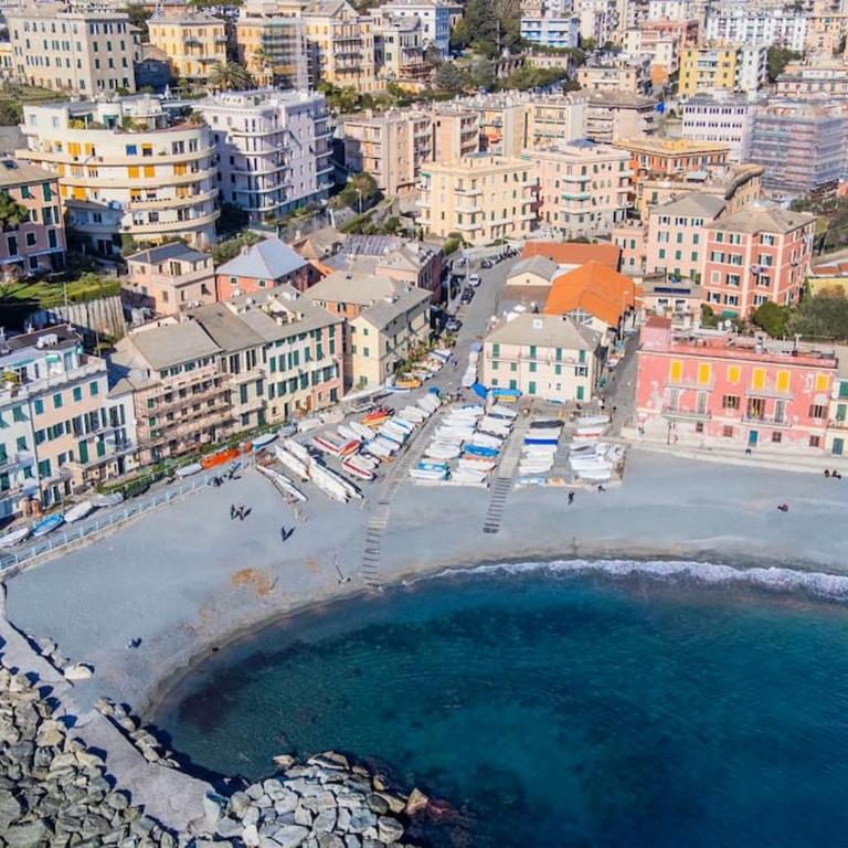 Trilocale sulla Spiaggia - Parcheggio Privato - Appartamento con 2 Camere da Letto - 4
