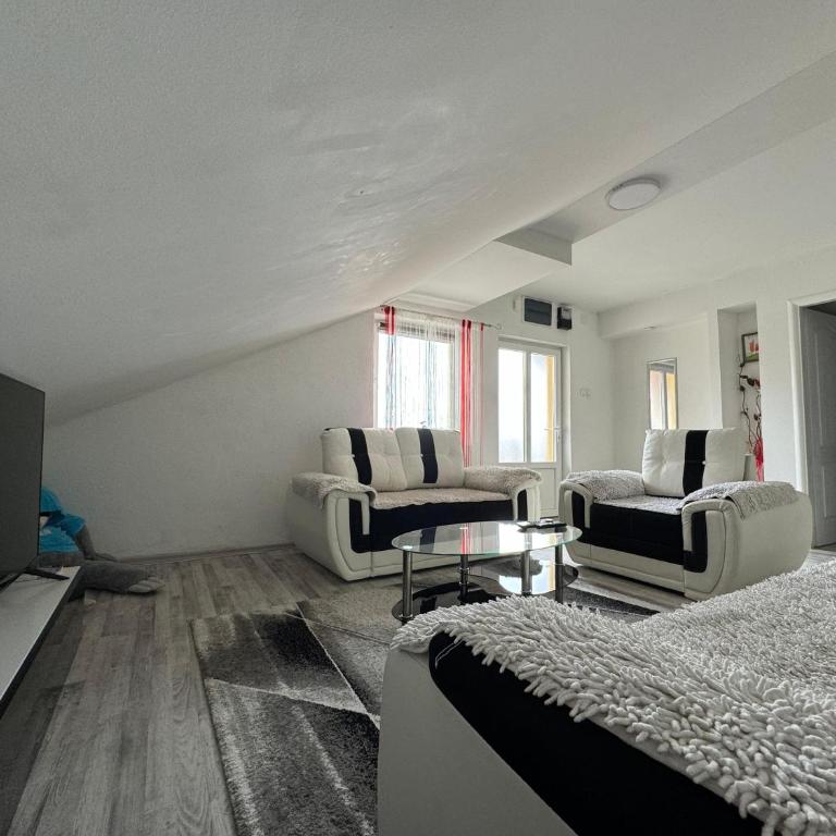 Stan Nova Varos Banjaluka - Apartman sa 2 Spavaće Sobe - 4