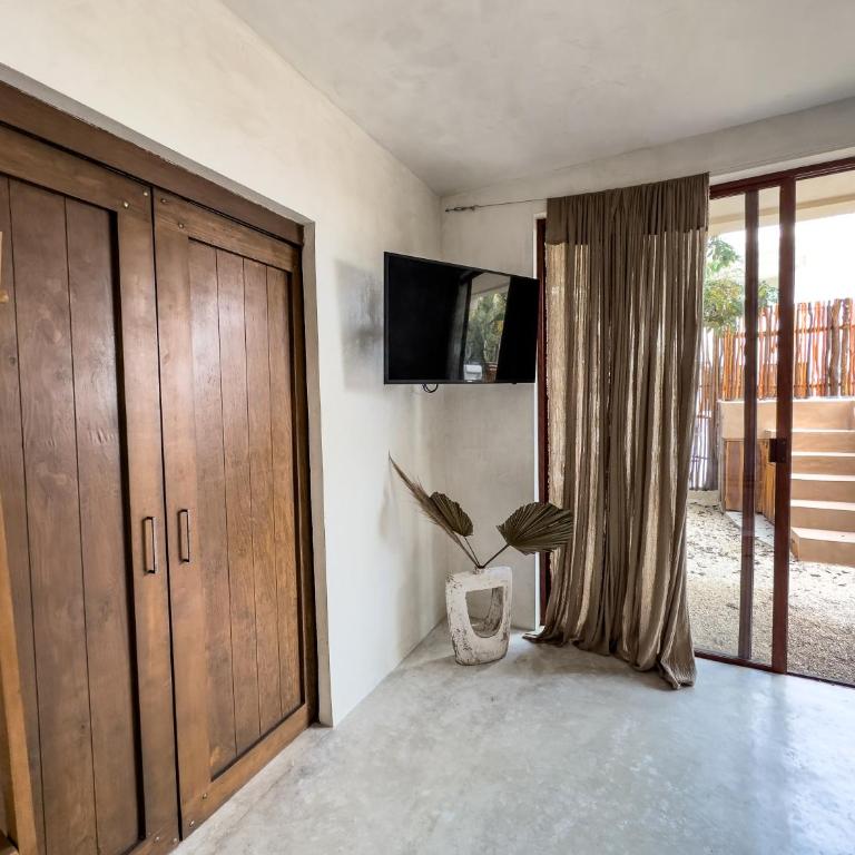 amazing suite looking at the pool with jacuzzi excellent location - Apartamento de 1 dormitorio - 4