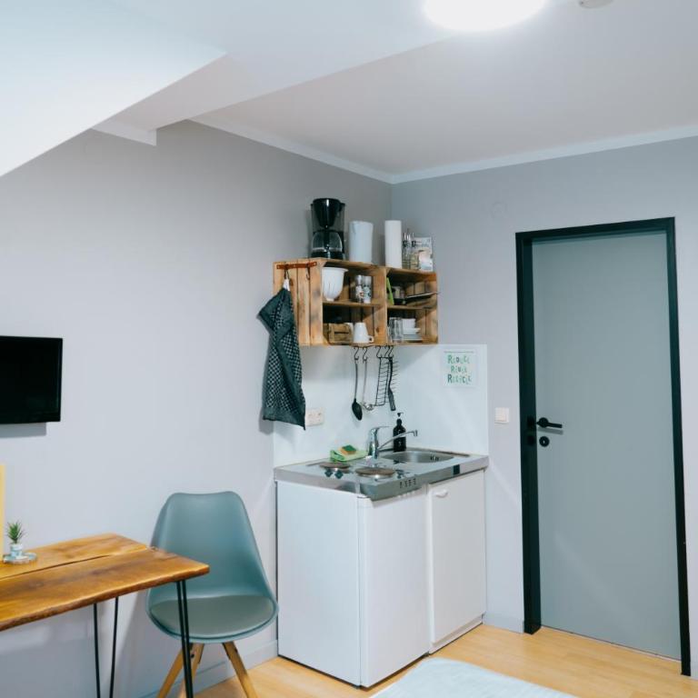 Mountain View Salzburg - SELF CHECK-IN - Apartments - Apartment 8, second floor with balcony - 2