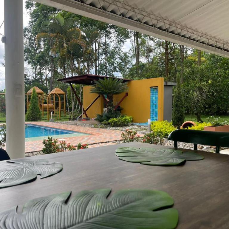Casa La Esmeralda Acacias - Meta - Casa de 4 dormitorios - 2