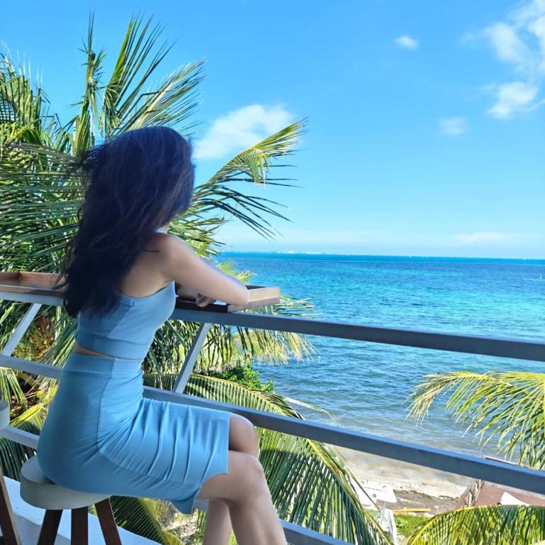 On The Beach - Seaside Sunrise Haven 1 - Sea View - One-Bedroom Apartment - 2