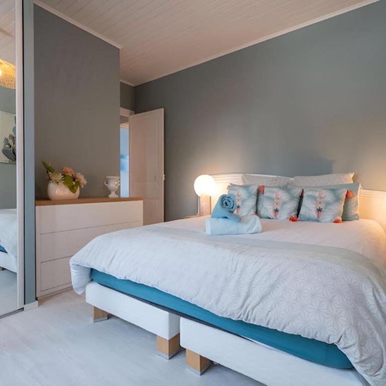 Villa Souleillous, basco landaise de prestige, 500m de la plage - Villa - 13