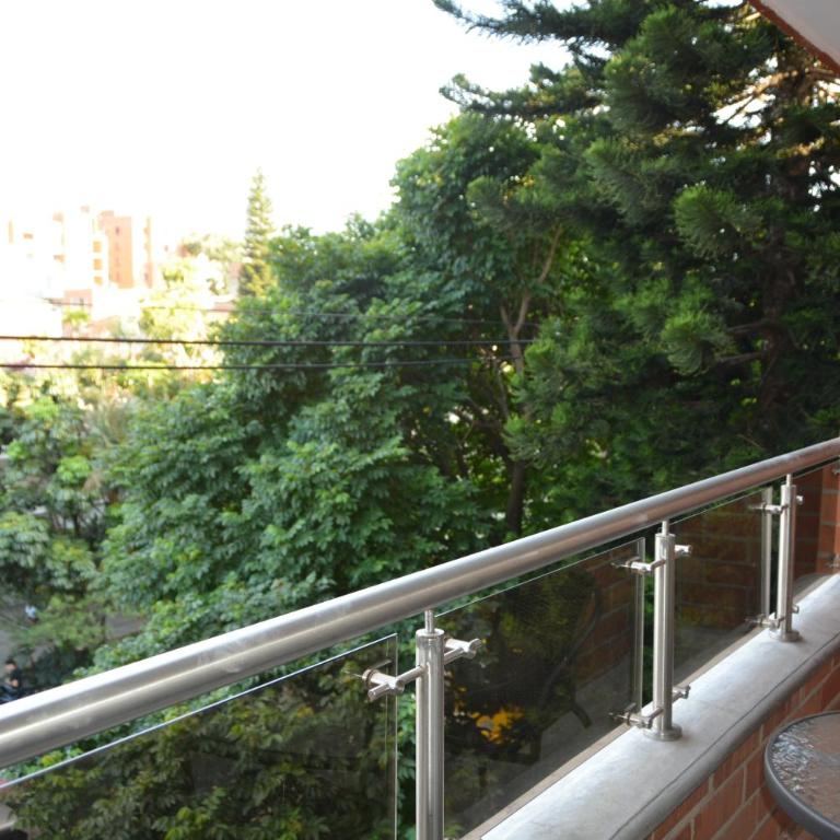 Apartamento en el corazón de la ciudad con impresionantes vistas urbanas - Apartamento de 3 dormitorios - 51