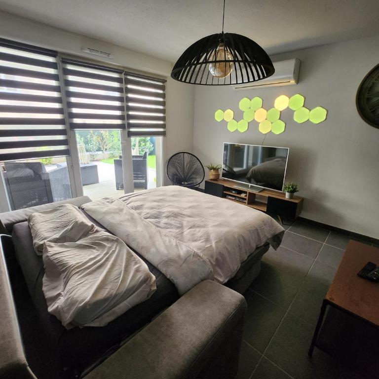 Proche Avignon centre, jardin & climatisation 4pers - Apartment with Garden View - 12