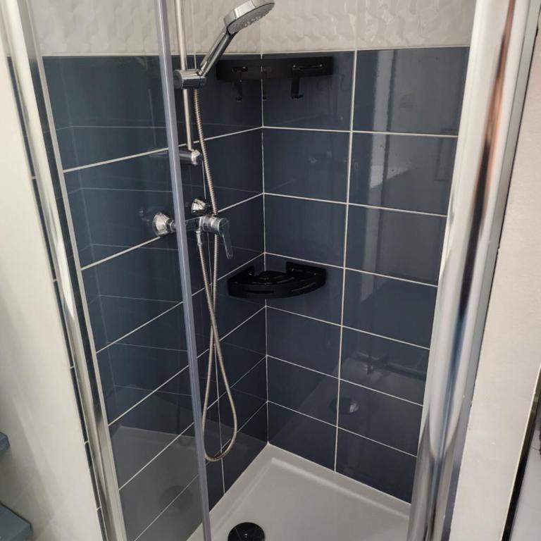 Proche Avignon centre, jardin & climatisation 4pers - Apartment with Garden View - 8