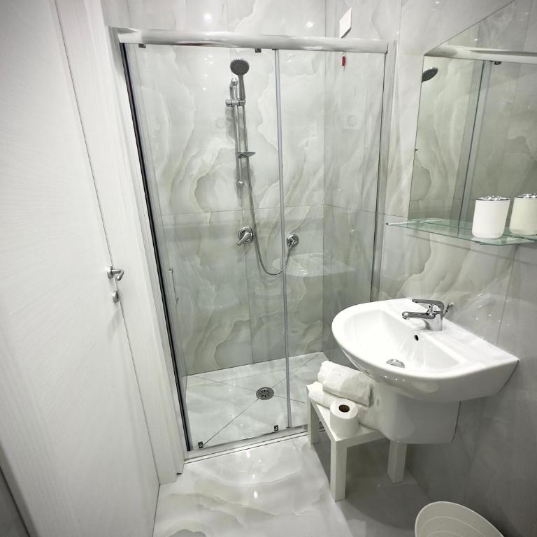 MARVIT CENTRAL LUXURY - Standard Double Room - 4