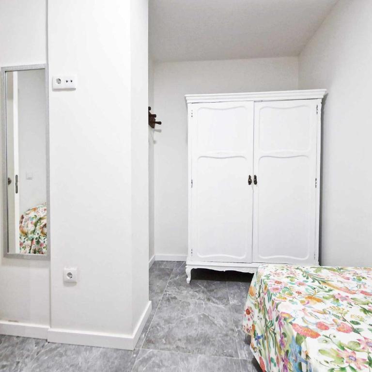 Alojamientos Fenix - Standard Apartment - 10