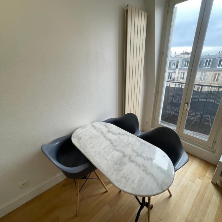 Paris 5e arr Place Saint Michel - Appartement 1 Chambre - 4