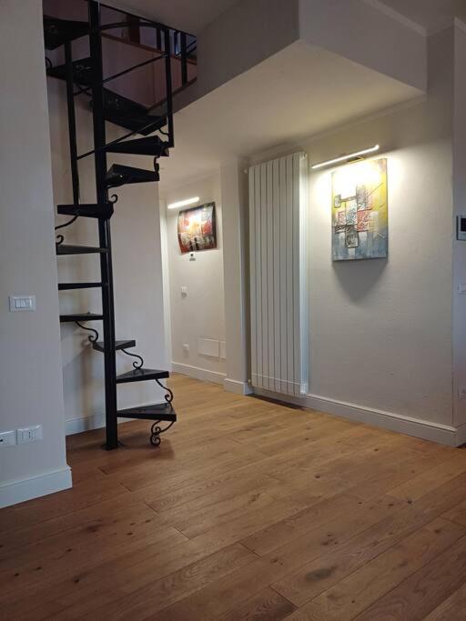 Antonella Luxury Suite - Three-Bedroom Apartment - 8