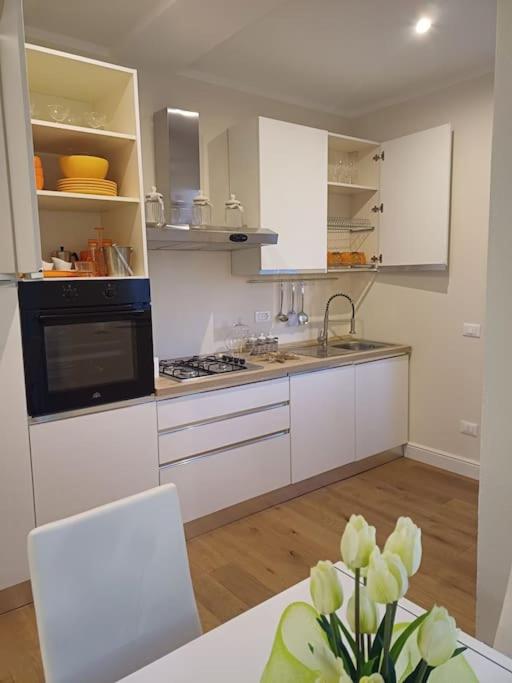Antonella Luxury Suite - Three-Bedroom Apartment - 19