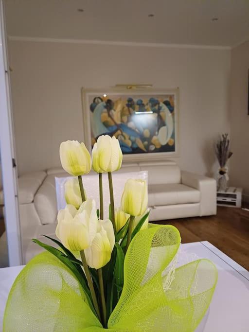 Antonella Luxury Suite - Three-Bedroom Apartment - 25