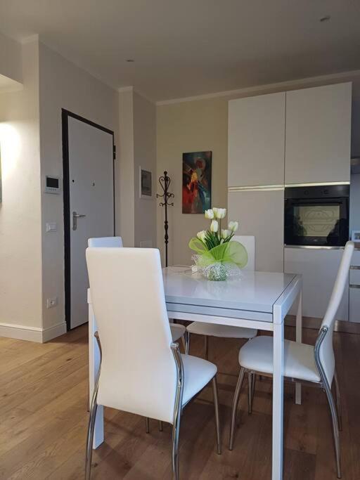 Antonella Luxury Suite - Three-Bedroom Apartment - 27
