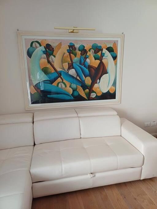 Antonella Luxury Suite - Three-Bedroom Apartment - 33