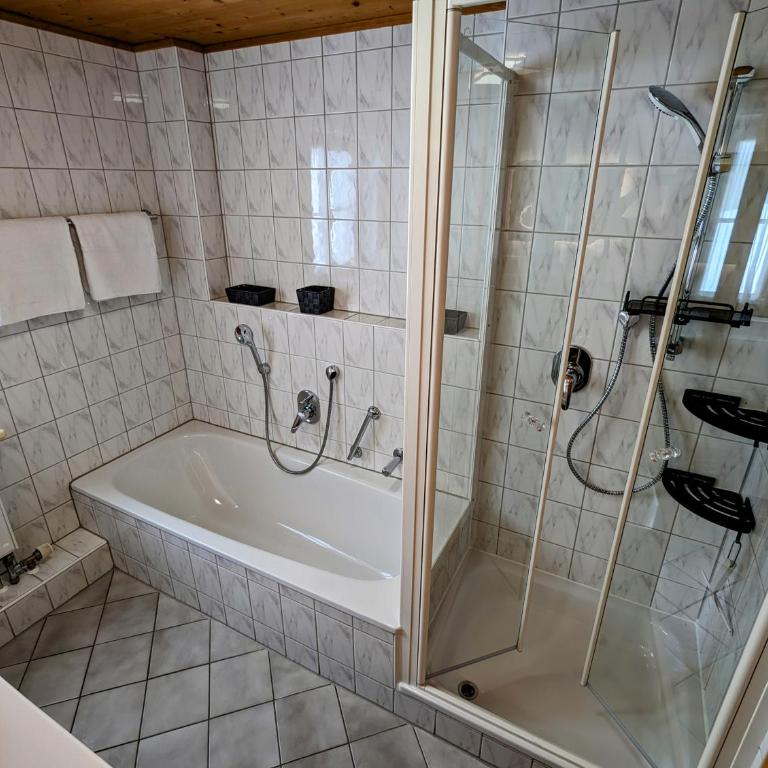 Ferienwohnung Alpenblick Dorner - VON MARTIN - Apartment mit 2 Schlafzimmern - 14