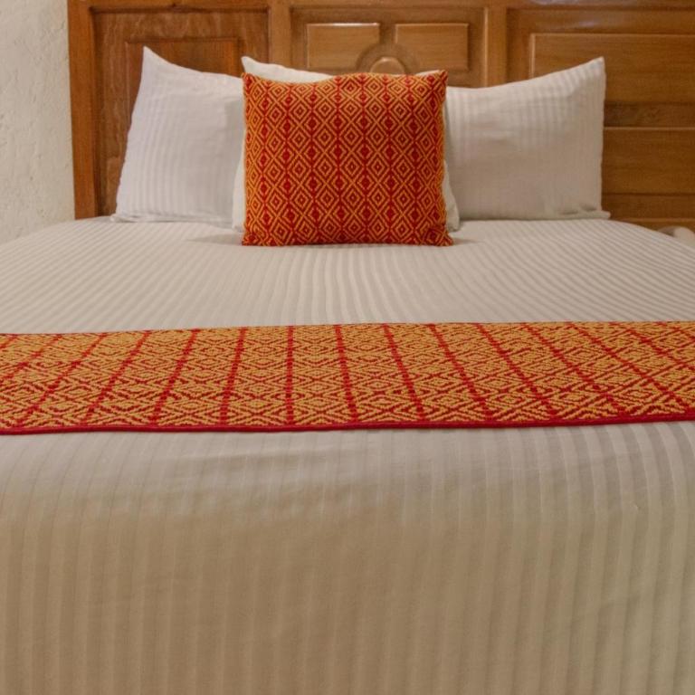 Hotel Diego de Mazariegos - Double Room with Two Double Beds - 7
