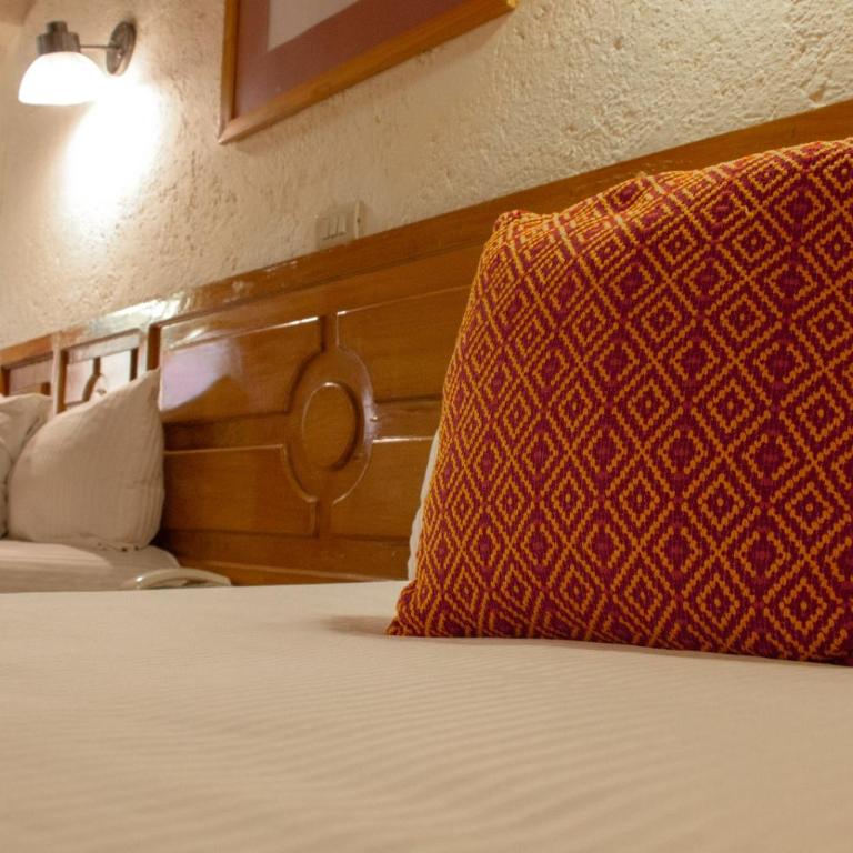Hotel Diego de Mazariegos - Double Room with Two Double Beds - 9