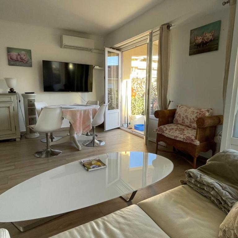 Comfortable and modern two bedroom - Appartement - 3