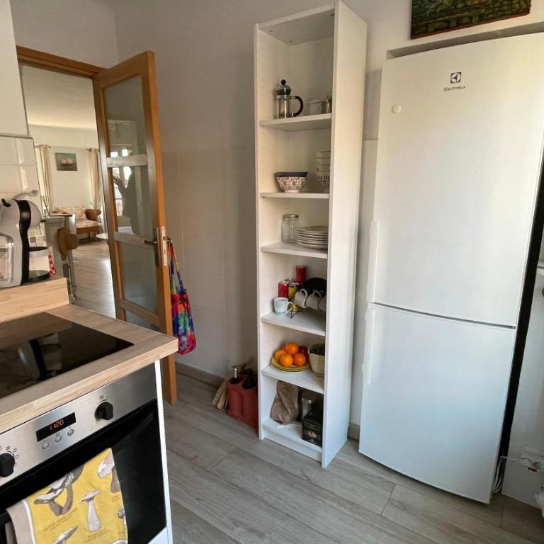 Comfortable and modern two bedroom - Appartement - 16