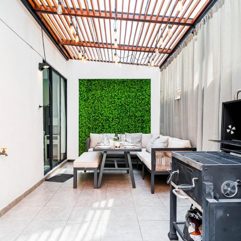 Casa Angel Dorado - Three-Bedroom Apartment - 11