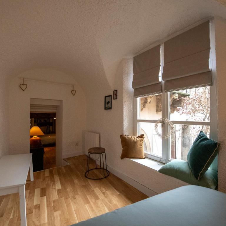 La Petite Cour - Atypique, calme et cozy - Apartment - 14