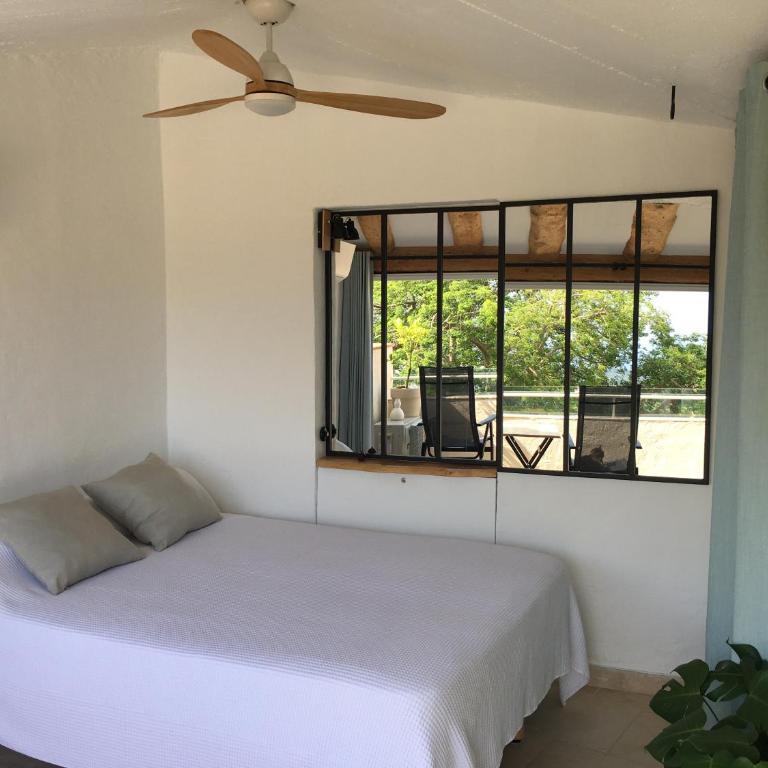 Studio le Nid, vue mer, village et collines avec terrasse - Studio - Vue sur Mer - 3