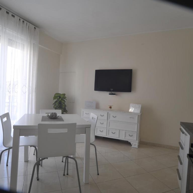CASA VACANZA ROSSELLA - Appartamento con 2 Camere da Letto - 5