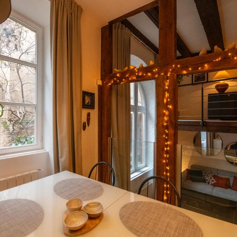 La Petite Cour - Atypique, calme et cozy - Apartment - 7