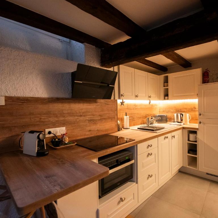 La Petite Cour - Atypique, calme et cozy - Apartment - 8