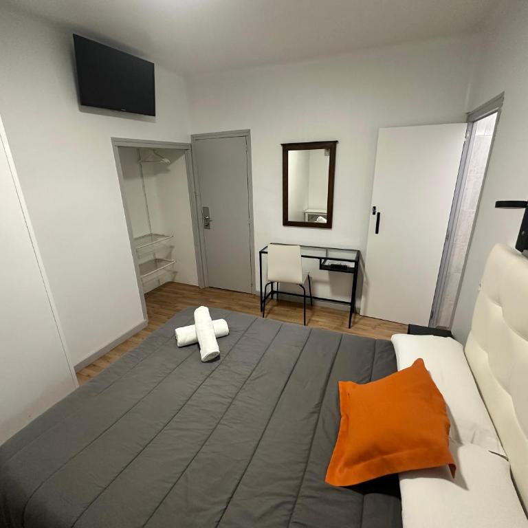 Hostal ARS - Einzelzimmer mit eigenem Bad - 4