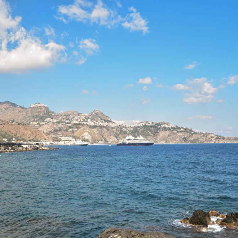 Beach Front Apartment In Giardini Naxos - Appartamento con 3 Camere da Letto - 25