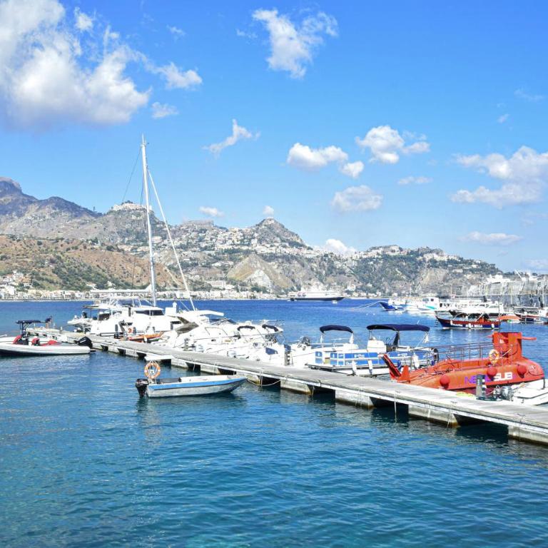 Beach Front Apartment In Giardini Naxos - Appartamento con 3 Camere da Letto - 26