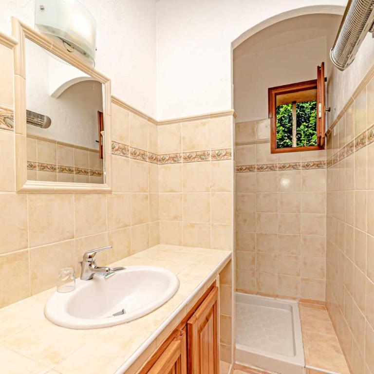 Locations-06 L'Eugénie Gîte pour 8 au calme sur la Côte d'Azur - Appartamento con 2 Camere da Letto - 3