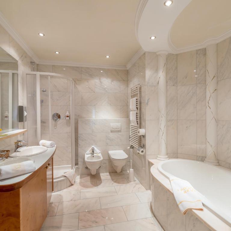 Sporthotel Neustift - Suite mit 2 Schlafzimmern - 1