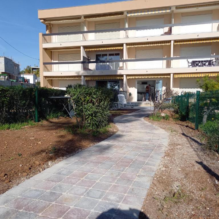Bandol, T3, les pieds dans l'eau, presqu'île du Capelan - Appartement 2 Chambres - 28