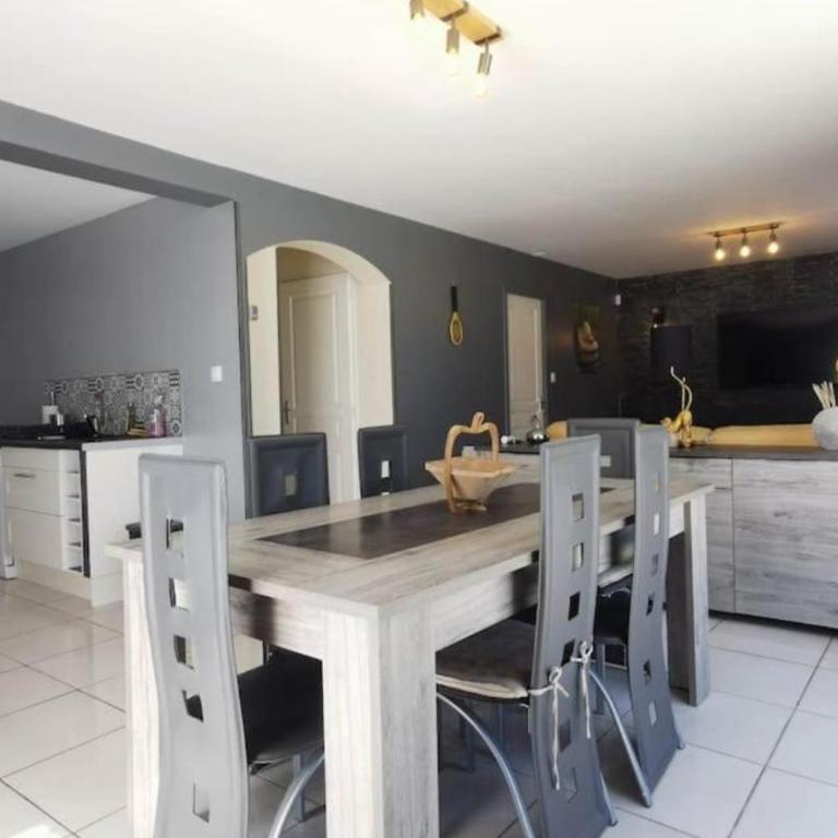Villa avec Piscine • Plage 15’ - Villa - 8