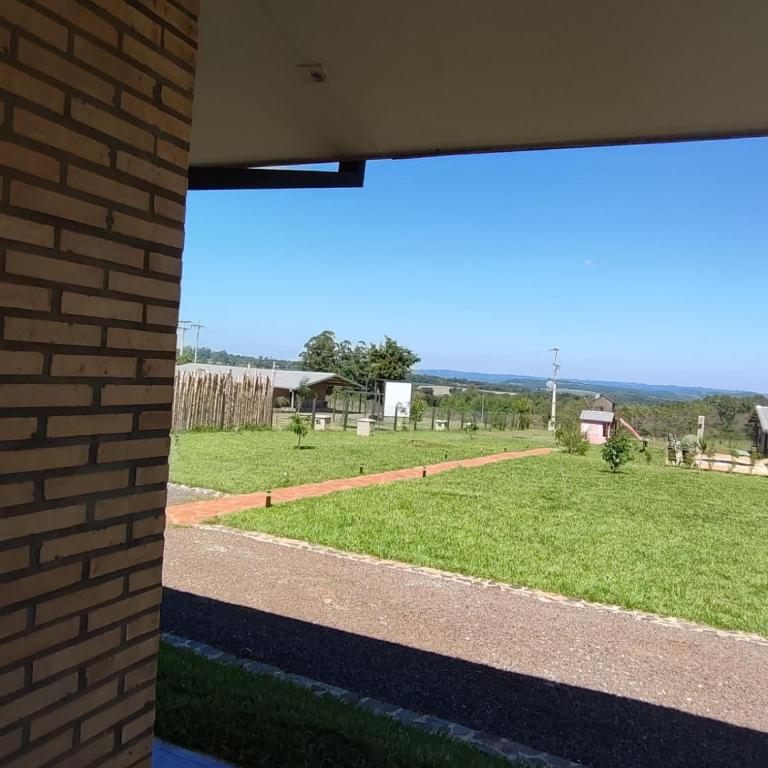 Modernes Ferienhaus in Paraguay, Hohenau mit Reitanlage und Beachvolleyball - Three-Bedroom House - 14