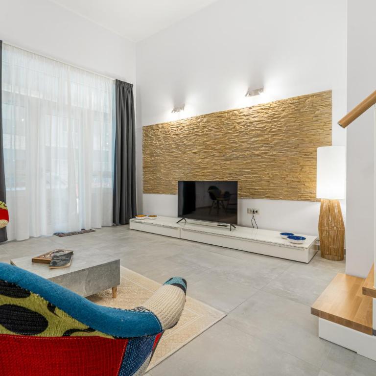 New 2024 Urban 48 - One-Bedroom House - 6