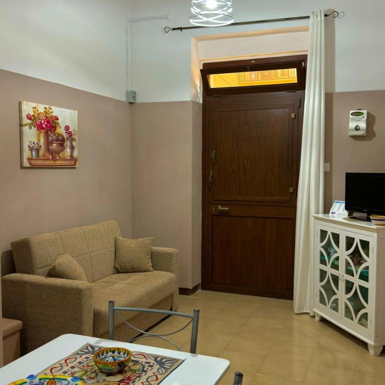 Cristina's House - One-Bedroom Apartment - 2