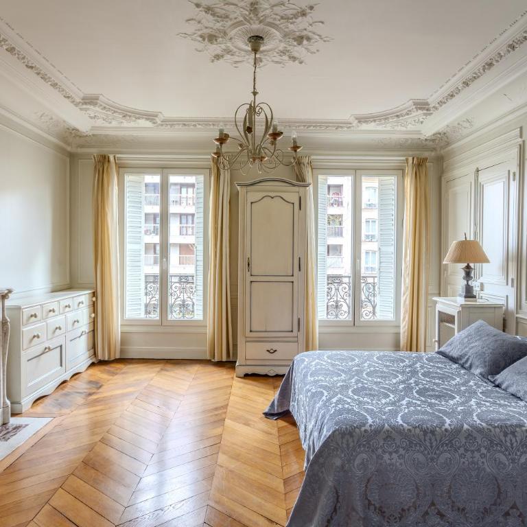 SACRE COEUR Grand Duplex 130 m2 - 4 chambres + double living - Appartement - 5