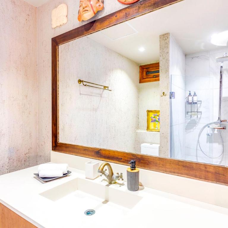 Luxurious Oasis Jacuzzi with Art Gallery and Pool - Apartamento de 2 dormitorios - 5