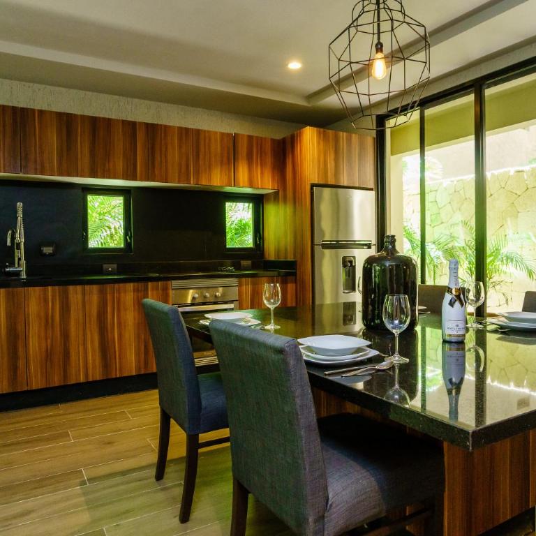 Luxurious Oasis Jacuzzi with Art Gallery and Pool - Apartamento - 9
