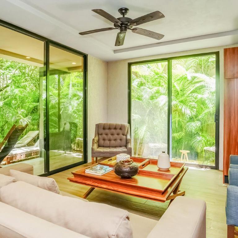 Luxurious Oasis Jacuzzi with Art Gallery and Pool - Apartamento - 13