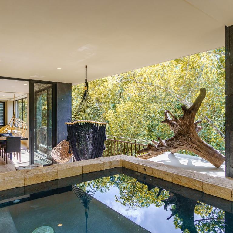 Luxurious Oasis Jacuzzi with Art Gallery and Pool - Apartamento Superior - 1