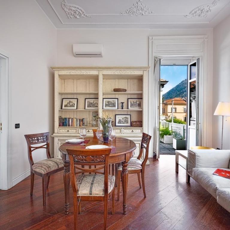 Three-room apartment in Como center - Appartamento con 2 Camere da Letto - 1