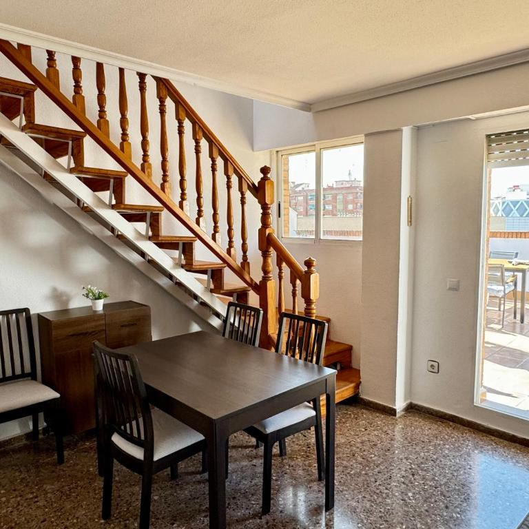 Your Long Stay Attic Home in Valencia - Two-Bedroom Apartment - 20