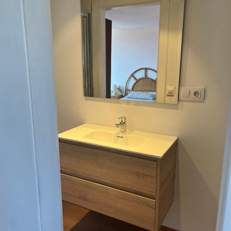 ApartamentosArturo CasaRural Pancarale-Llanes - Six-Bedroom House - 30