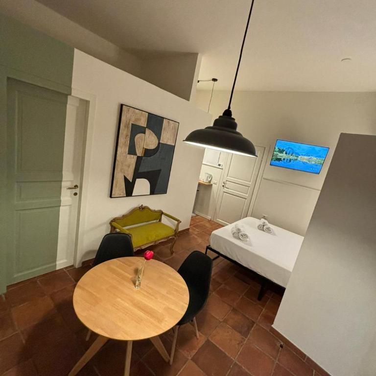 Flaminia's House San Pietro Station - Monolocale Deluxe - 10