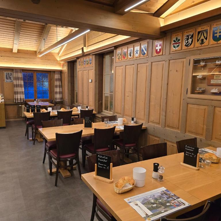 Gasthof Hirschen in Wilderswil - Zweibettzimmer mit eigenem Bad - 9