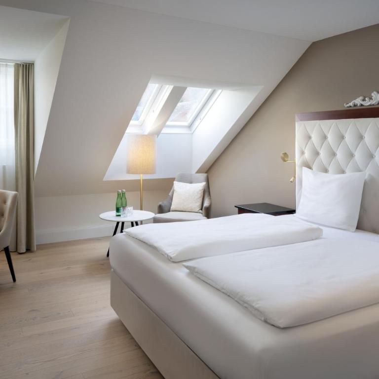 Arabella Jagdhof Resort am Fuschlsee, a Tribute Portfolio Hotel - Superior Zimmer mit Kingsize-Bett und Gartenblick - 1